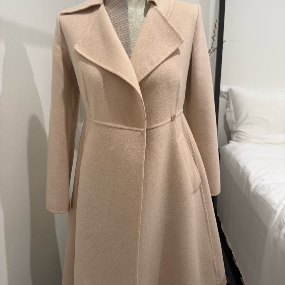 SportMax Cream Long Coat - Picture 4 of 13